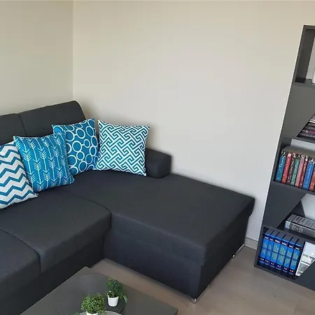 Апартаменты Azzurro-top Floor In Quiet Neighborhood, Free Private Parking *