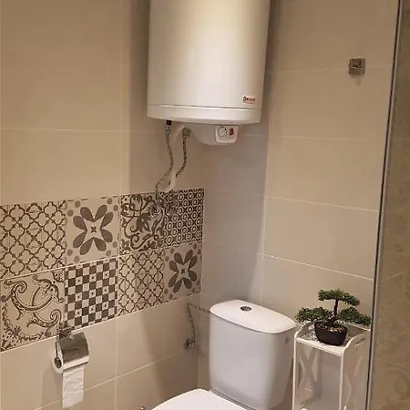 Apartment Azzurro-top Floor In Quiet Neighborhood, Free Private Parking Varna