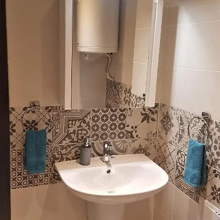 Azzurro-top Floor In Quiet Neighborhood, Free Private Parking Апартамент Варна